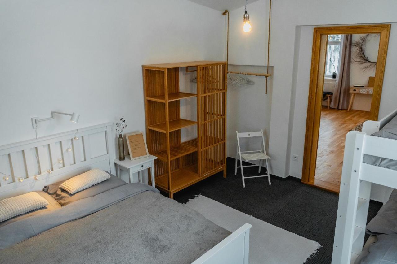 Aparthotel Stará Škola Hedeč Králíky Esterno foto